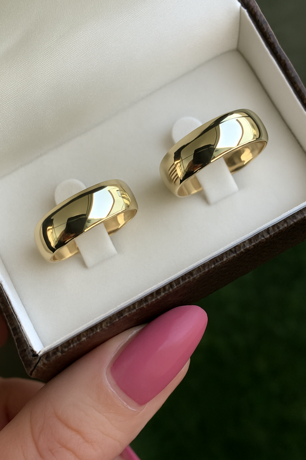 Par de Alianças Boleadas em Ouro Amarelo - Tradicional 18k/750