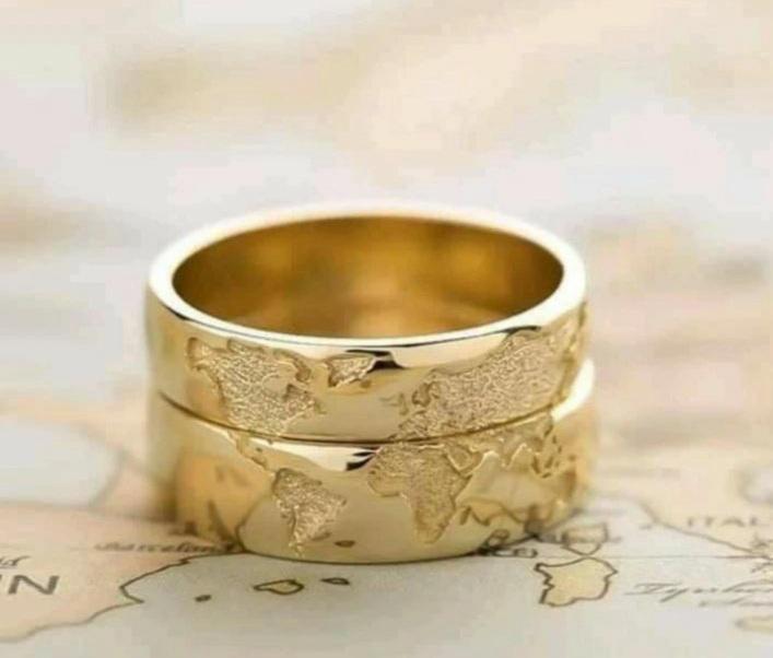Par de Aliança Mapa Mundi Ouro Amarelo - Tradicional em ouro 18k/750