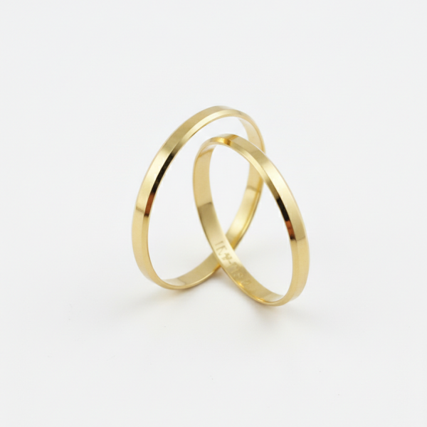 Par de Alianças Chanfradas em Ouro Amarelo - Tradicional 18k/750