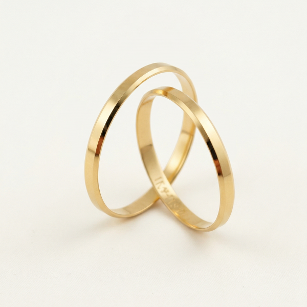Aliança Chanfrada 2mm em Ouro 18k/750 